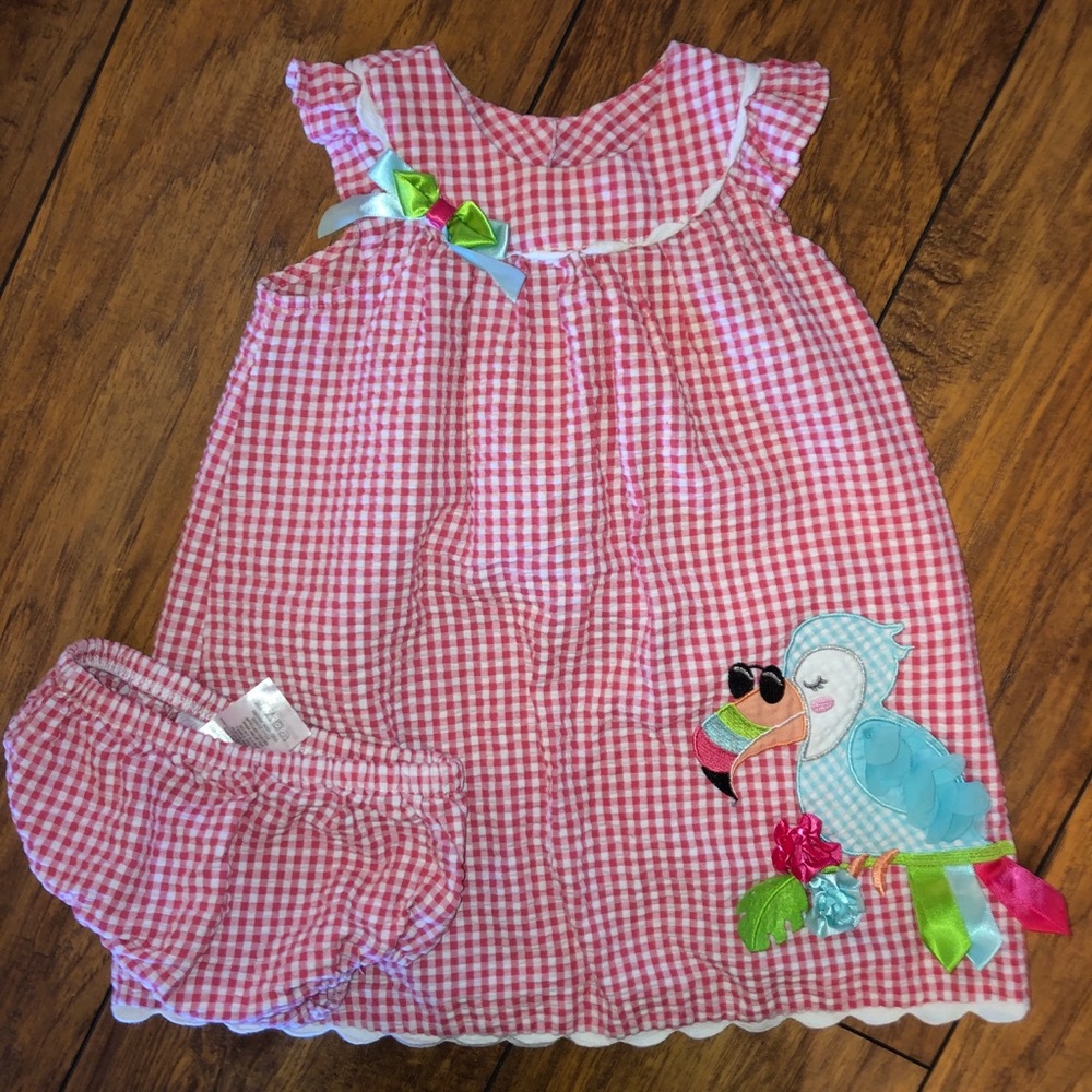 Gorgeous seersucker summer dress w/ embroidery 24m